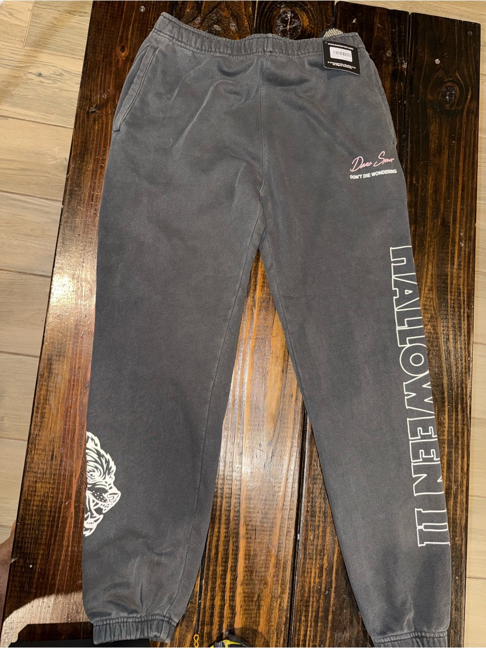 Darc Sport She x Halloween 2 Don’t Die Wondering Post Lounge Sweatpants - Picture 1 of 4